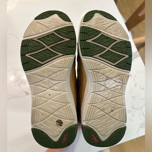 Ryka Aurora Sneaker Boots - Picture 11 of 11